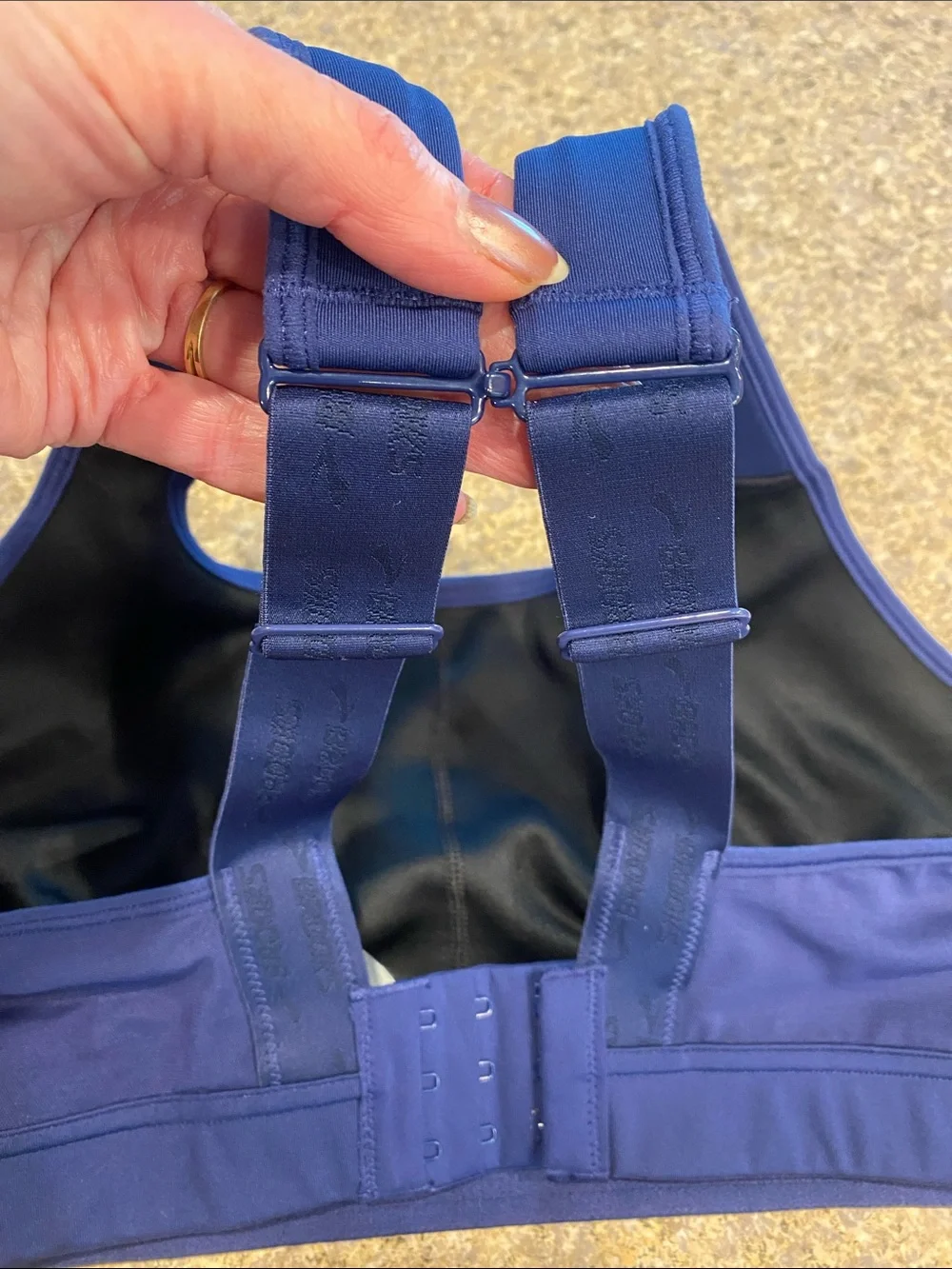 Brooks Sports Bra 34DD Style 350089 MUSTY SMELL
